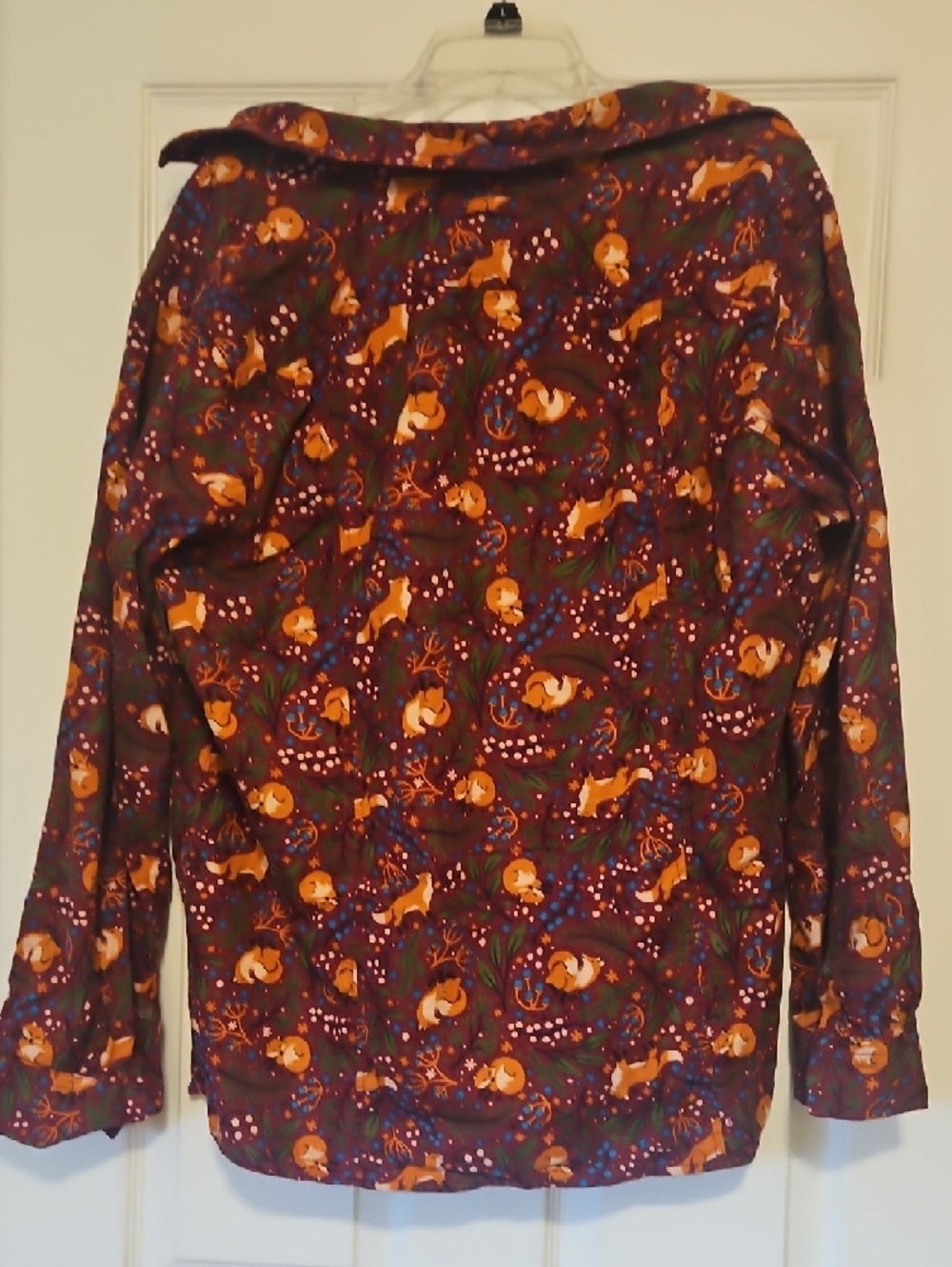 Duluth Trading Co Red Flannel Shirt with Orange and Green Fox Print - Picture 4 of 4